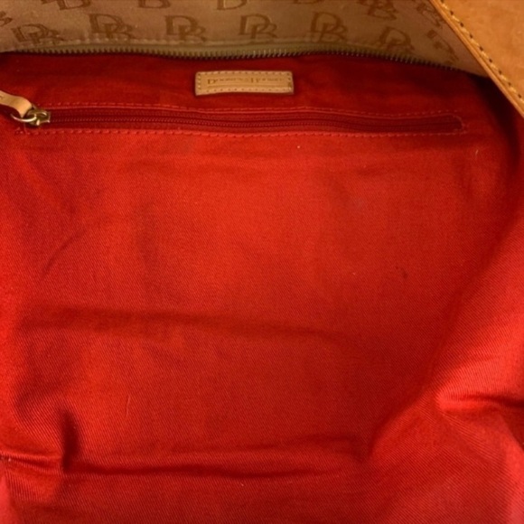 Dooney & Bourke Vintage Tan Canvas Signature Hobo Bag with red interior - Picture 7 of 12